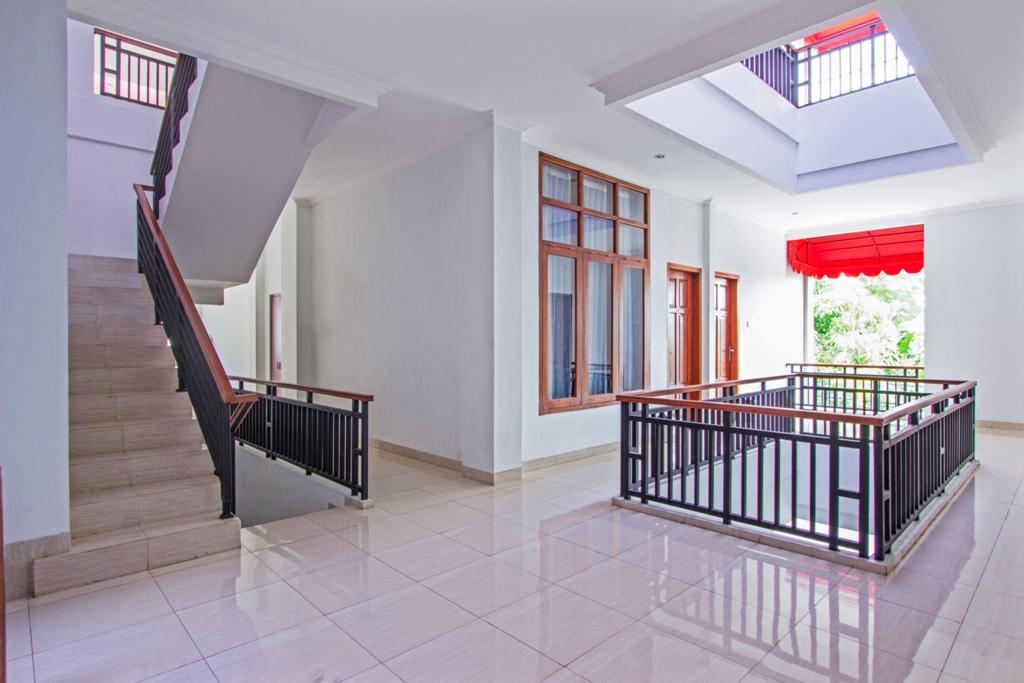 Reddoorz @ Plemburan Hotell Sleman  Exteriör bild