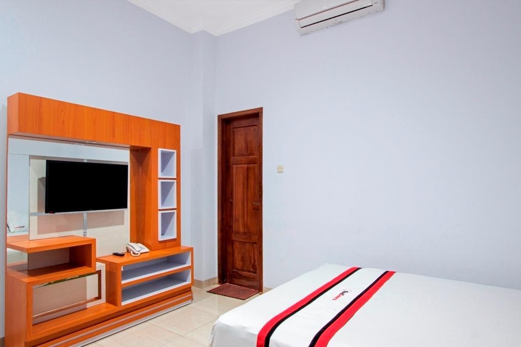 Reddoorz @ Plemburan Hotell Sleman  Exteriör bild